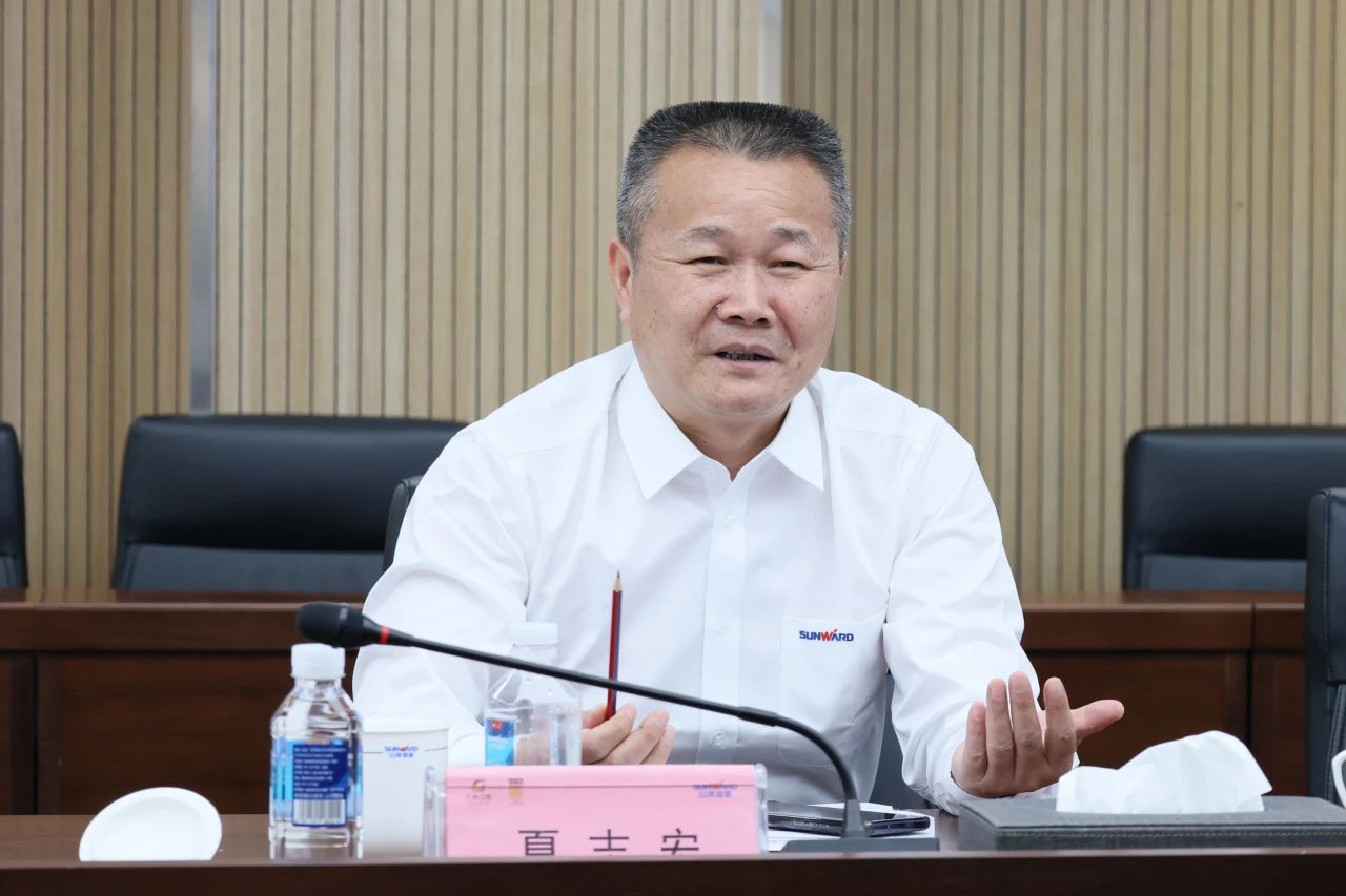 共促中国制造扬帆海外!中国出口信用保险公司到访山河智能