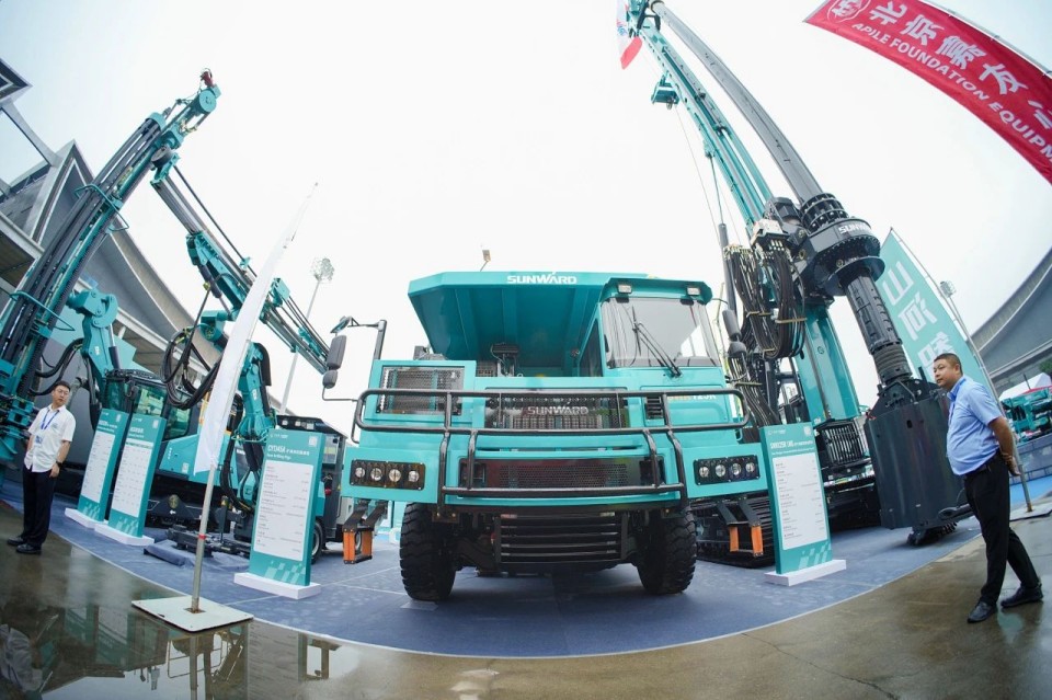 2025 CICEE | 山河智能实力闪耀2025长沙国际工程机械展