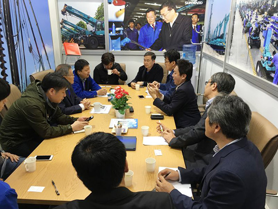 山河智能高端市场展风采