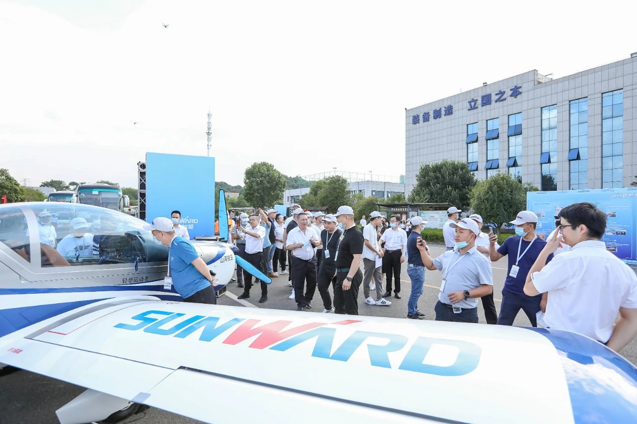 逛展超热闹！山河智能成果展示会高能名场面来袭