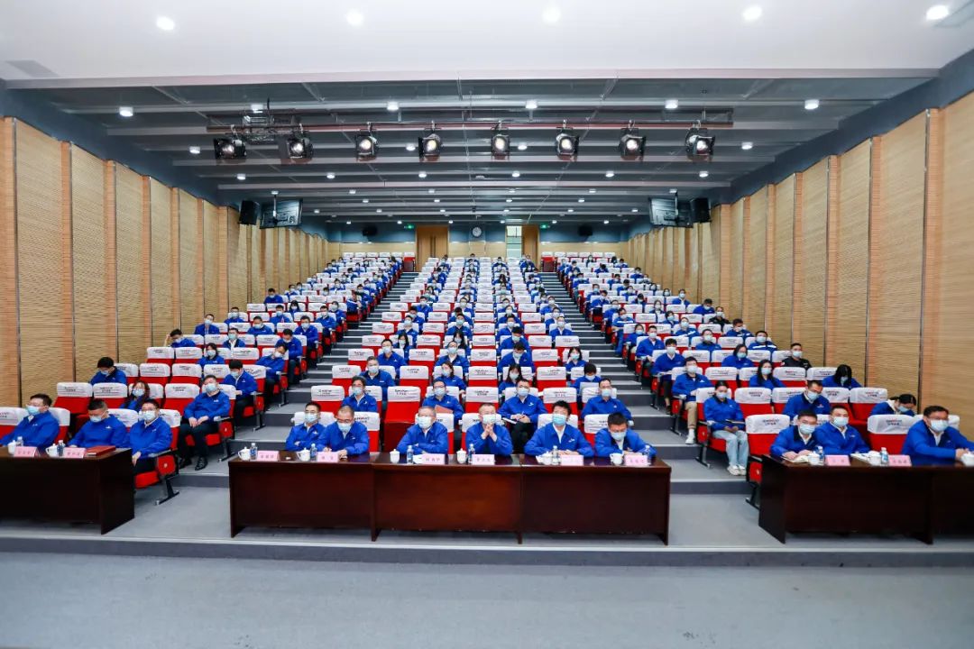 振奋人心！山河智能党员干部集中收看党的二十大开幕会盛况