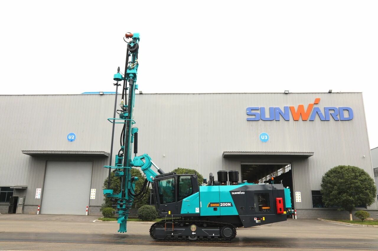 挑战高海拔高寒工况，山河智能臂式潜孔钻机登陆南美市场